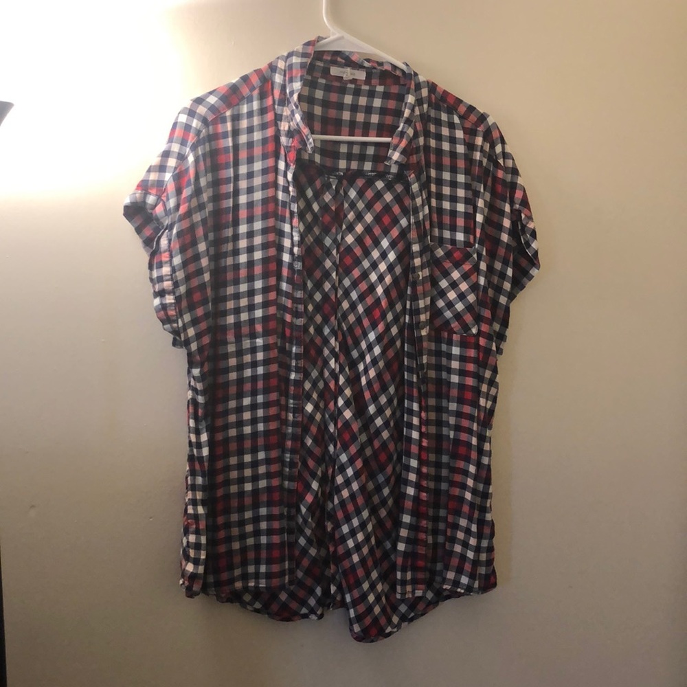 Maurices shirt